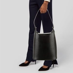 Louis Vuitton Epi Sac Verseau